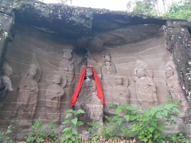 Illustration for article titled España respira aliviada: la última restauración desastrosa de un monumento ha tenido lugar en China